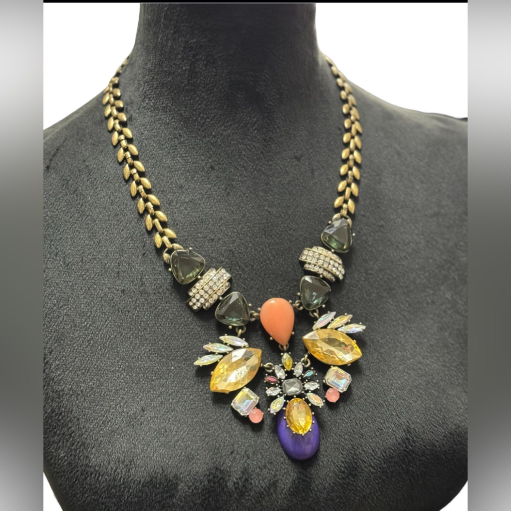 Cara Coutour Jewel Necklace 23